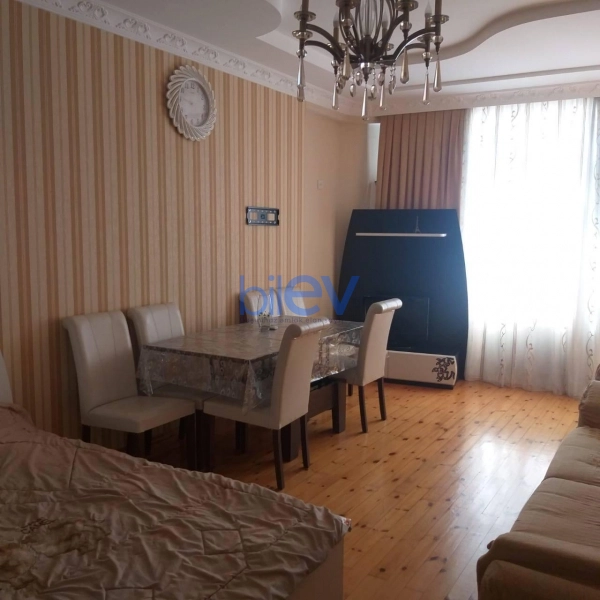 Aylıq Kirayə 3 otaqlı Yeni Tikili bina evi  75m², Bakı