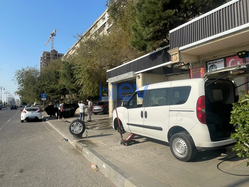 Satış  otaqlı Obyekt  220m², Bakı