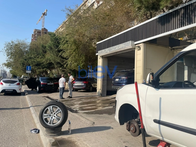Satış  otaqlı Obyekt  220m², Bakı