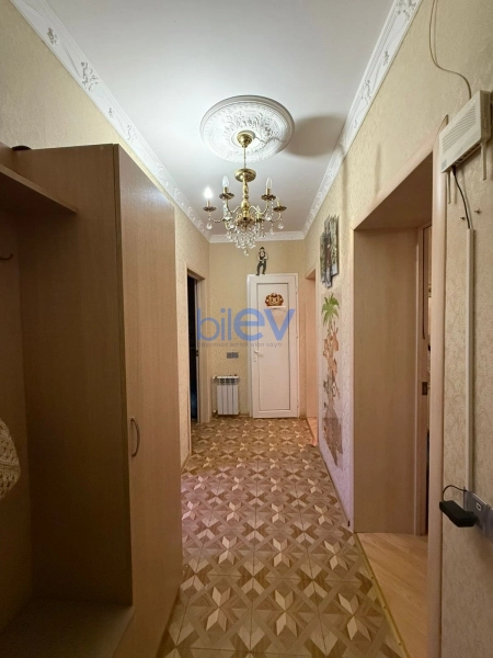 Aylıq Kirayə 3 otaqlı Köhnə Tikili bina evi  70m², Bakı