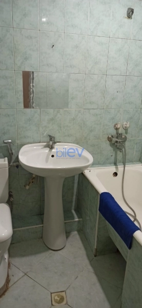 Aylıq Kirayə 1 otaqlı Köhnə Tikili bina evi  35m², Bakı
