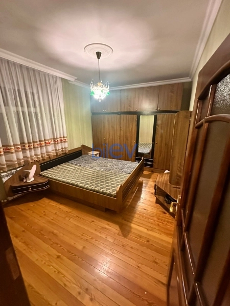 Aylıq Kirayə 2 otaqlı Köhnə Tikili bina evi  50m², Bakı