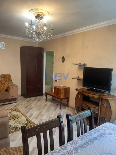 Aylıq Kirayə 1 otaqlı Köhnə Tikili bina evi  40m², Bakı