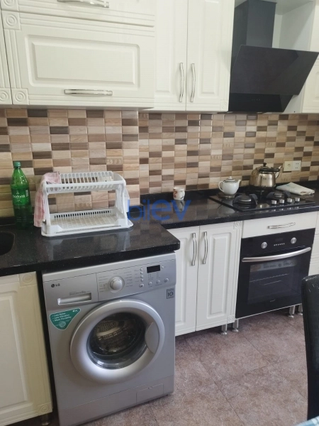 Aylıq Kirayə 2 otaqlı Köhnə Tikili bina evi  60m², Bakı