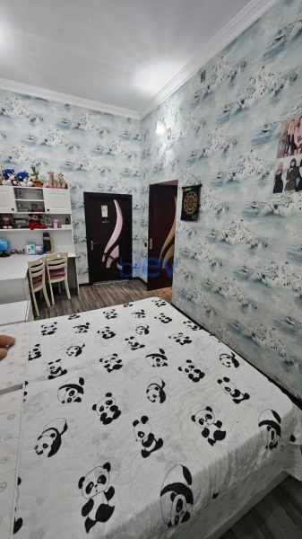 Aylıq Kirayə 3 otaqlı Köhnə Tikili bina evi  77m², Bakı