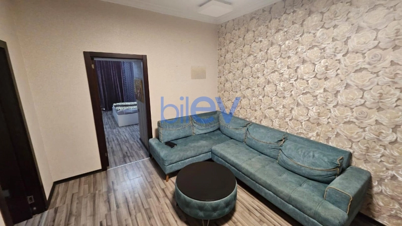 Aylıq Kirayə 3 otaqlı Köhnə Tikili bina evi  77m², Bakı