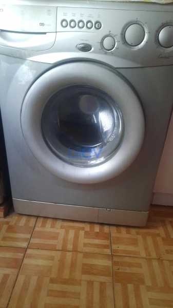Aylıq Kirayə 2 otaqlı Köhnə Tikili bina evi  86m², Bakı