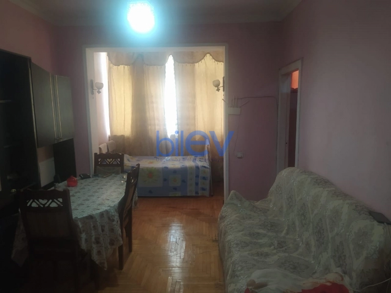 Aylıq Kirayə 2 otaqlı Köhnə Tikili bina evi  86m², Bakı