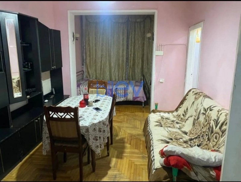 Aylıq Kirayə 2 otaqlı Köhnə Tikili bina evi  86m², Bakı