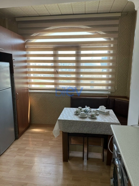 Aylıq Kirayə 3 otaqlı Köhnə Tikili bina evi  60m², Bakı