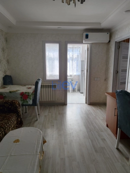 Aylıq Kirayə 2 otaqlı Köhnə Tikili bina evi  40m², Bakı