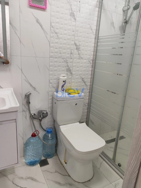 Aylıq Kirayə 2 otaqlı Köhnə Tikili bina evi  40m², Bakı