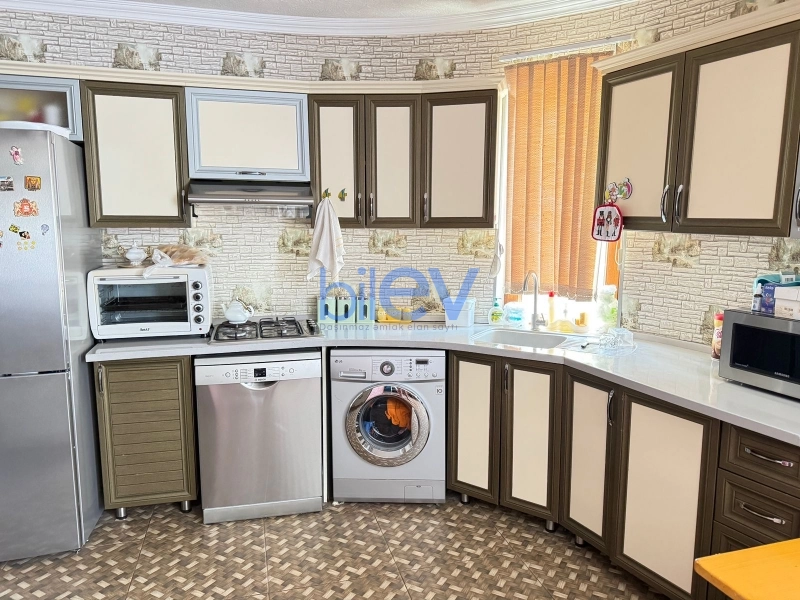 Aylıq Kirayə 3 otaqlı Həyət evi  120m², Bakı