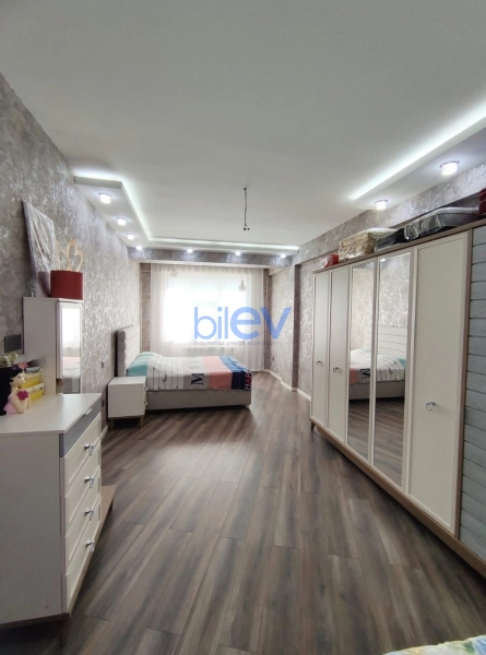 Aylıq Kirayə 3 otaqlı Yeni Tikili bina evi  128m², Bakı