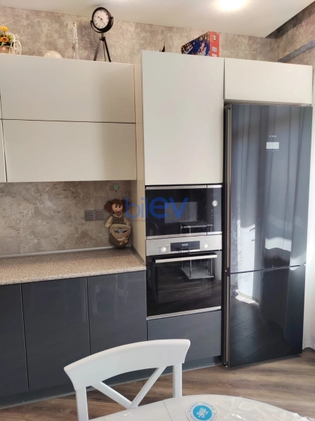 Aylıq Kirayə 3 otaqlı Yeni Tikili bina evi  128m², Bakı