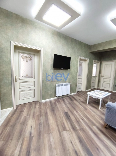 Aylıq Kirayə 3 otaqlı Yeni Tikili bina evi  128m², Bakı