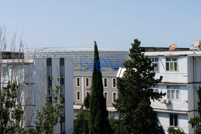 Satış 4 otaqlı Köhnə Tikili bina evi  100m², Bakı