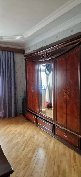 Aylıq Kirayə 3 otaqlı Yeni Tikili bina evi  115m², Bakı
