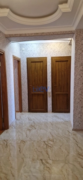 Aylıq Kirayə 3 otaqlı Yeni Tikili bina evi  115m², Bakı