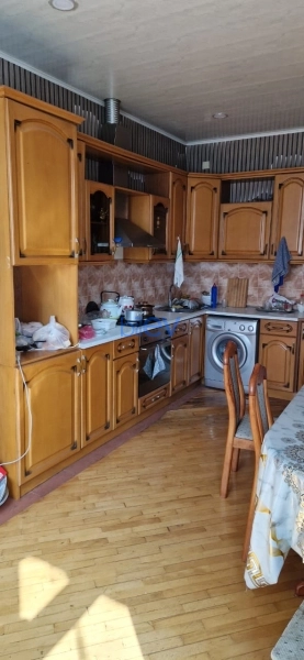 Aylıq Kirayə 3 otaqlı Yeni Tikili bina evi  115m², Bakı