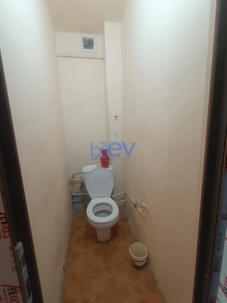 Aylıq Kirayə 2 otaqlı Köhnə Tikili bina evi  73m², Bakı