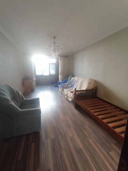 Aylıq Kirayə 2 otaqlı Köhnə Tikili bina evi  73m², Bakı