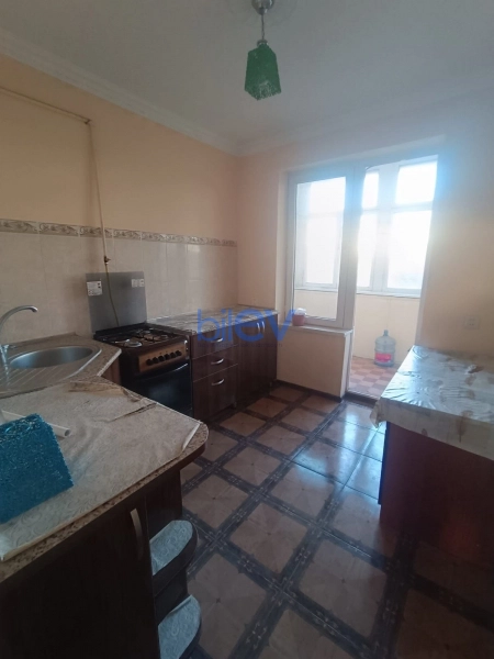 Aylıq Kirayə 2 otaqlı Köhnə Tikili bina evi  73m², Bakı