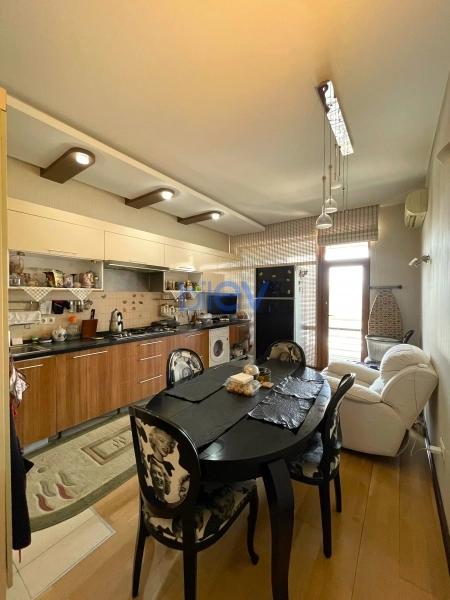 Satış 3 otaqlı Yeni Tikili bina evi  147m², Bakı