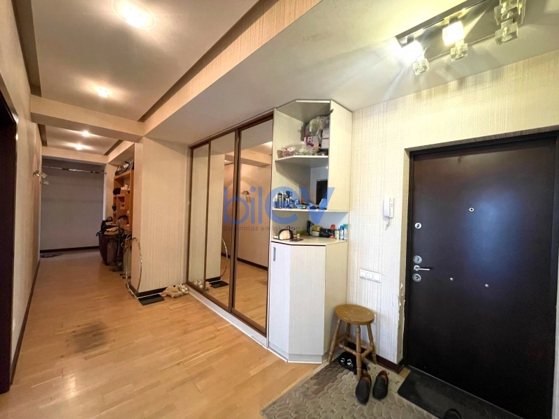 Satış 3 otaqlı Yeni Tikili bina evi  147m², Bakı