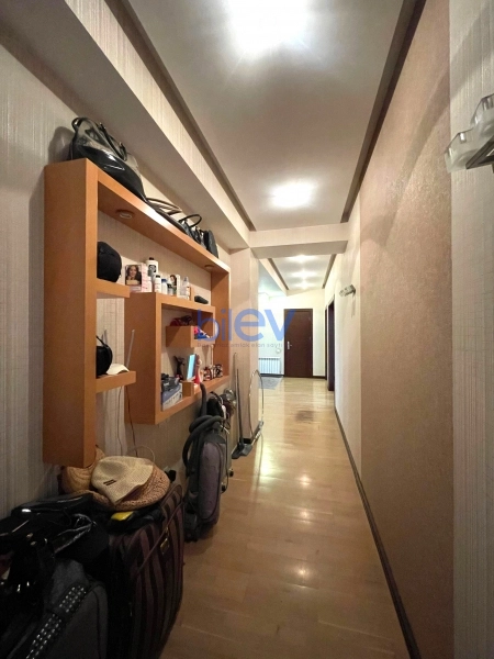 Satış 3 otaqlı Yeni Tikili bina evi  147m², Bakı