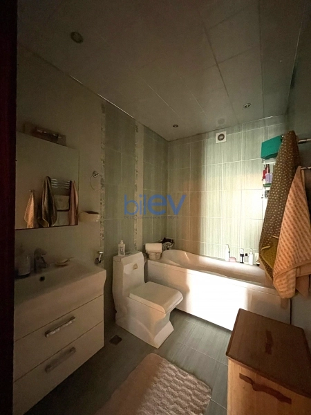 Satış 3 otaqlı Yeni Tikili bina evi  147m², Bakı