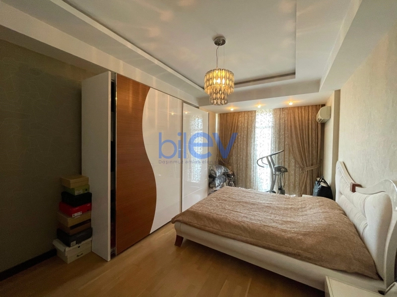 Satış 3 otaqlı Yeni Tikili bina evi  147m², Bakı
