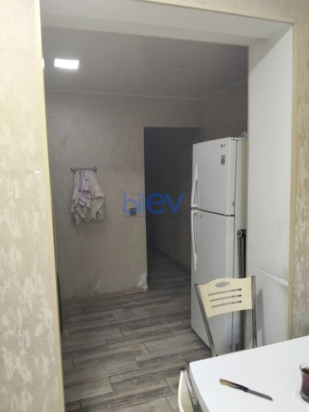 Satış 2 otaqlı Köhnə Tikili bina evi  80m², Bakı