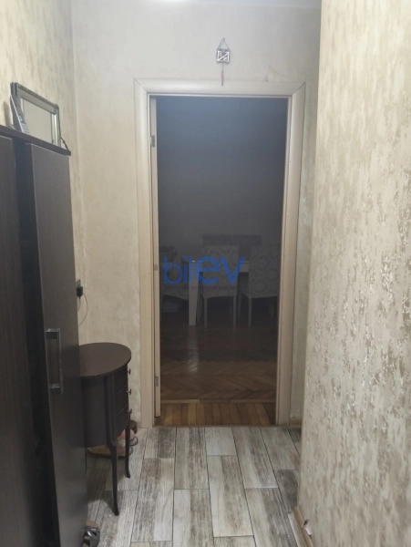 Satış 2 otaqlı Köhnə Tikili bina evi  80m², Bakı