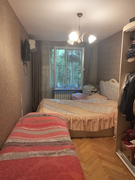 Satış 2 otaqlı Köhnə Tikili bina evi  80m², Bakı