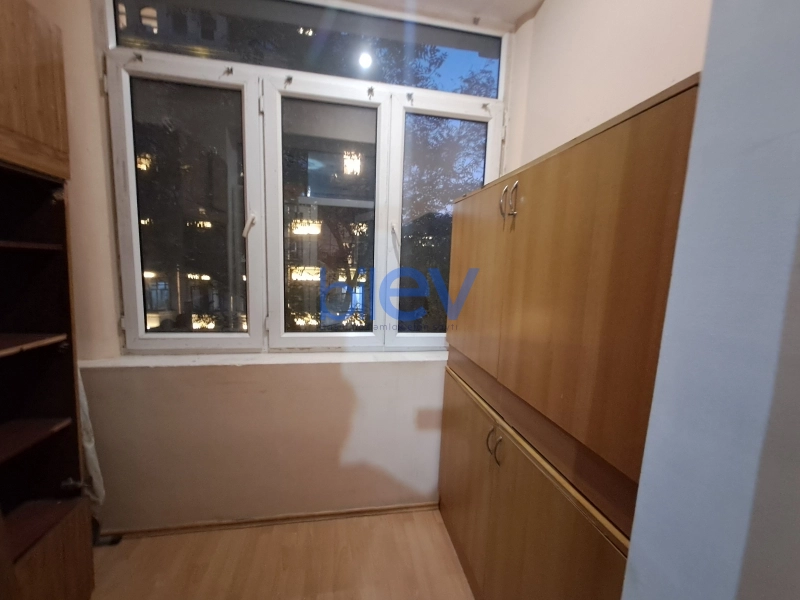 Aylıq Kirayə 2 otaqlı Köhnə Tikili bina evi  m², Bakı