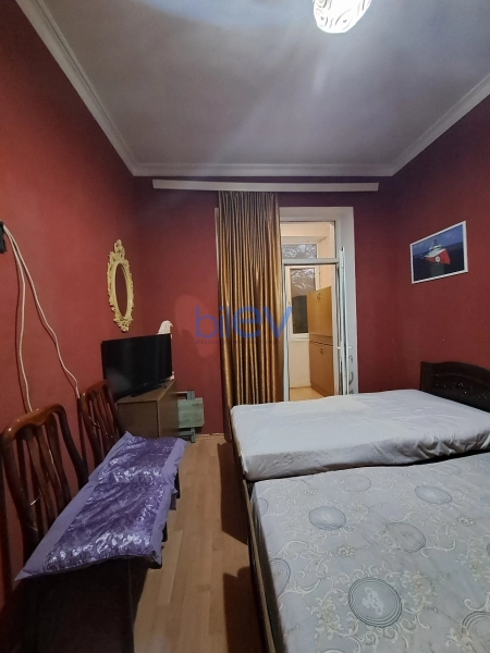 Aylıq Kirayə 2 otaqlı Köhnə Tikili bina evi  m², Bakı