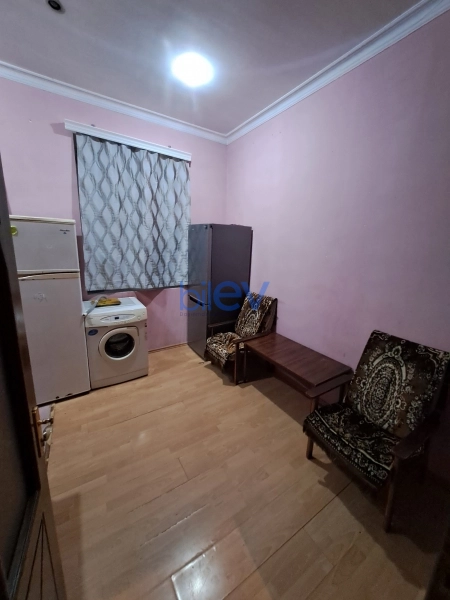Aylıq Kirayə 2 otaqlı Köhnə Tikili bina evi  m², Bakı