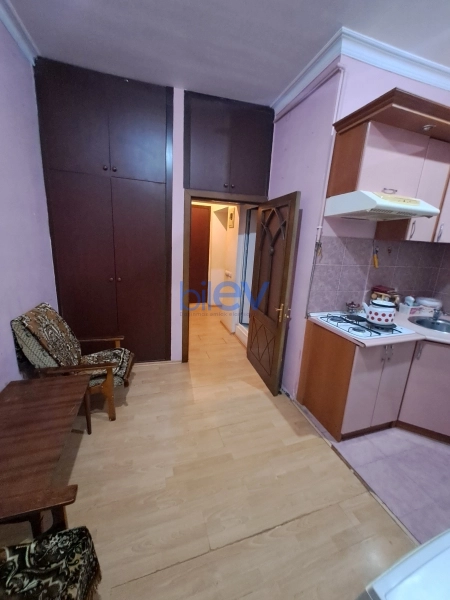 Aylıq Kirayə 2 otaqlı Köhnə Tikili bina evi  m², Bakı