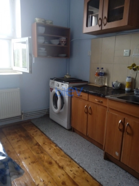 Aylıq Kirayə 3 otaqlı Köhnə Tikili bina evi  60m², Şirvan
