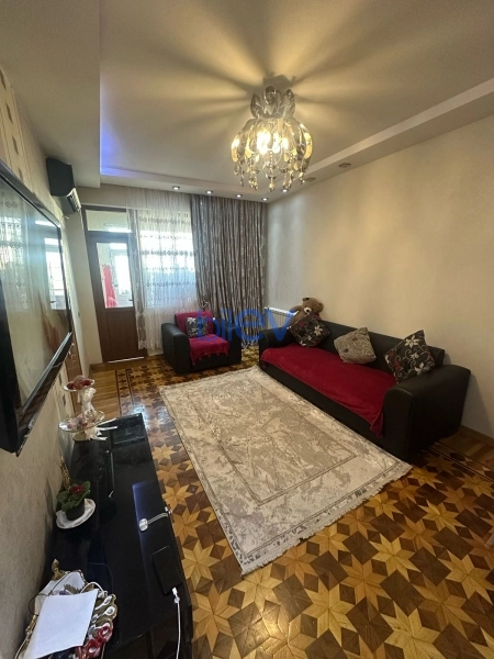 Satış 3 otaqlı Köhnə Tikili bina evi  58m², Bakı