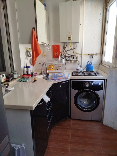 Aylıq Kirayə 3 otaqlı Otaq yoldaşı  60m², Bakı