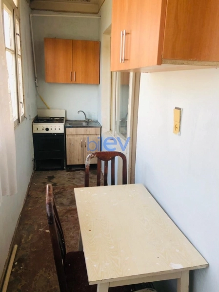 Aylıq Kirayə 2 otaqlı Köhnə Tikili bina evi  48m², Bakı