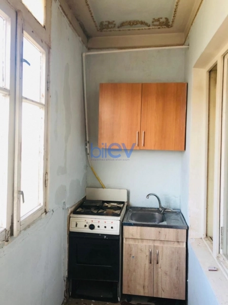 Aylıq Kirayə 2 otaqlı Köhnə Tikili bina evi  48m², Bakı