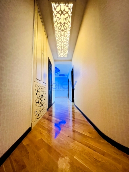 Aylıq Kirayə 3 otaqlı Yeni Tikili bina evi  120m², Bakı