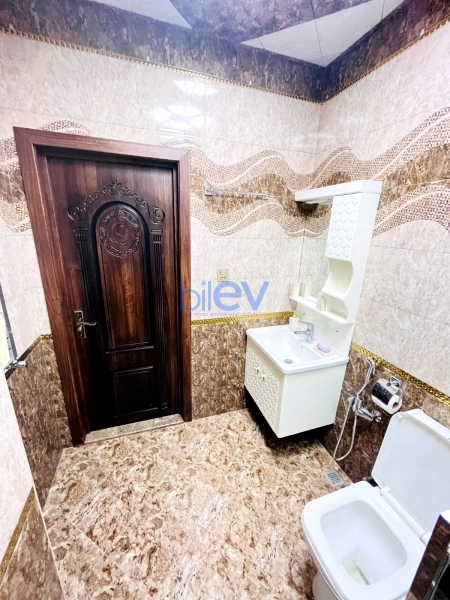 Aylıq Kirayə 3 otaqlı Yeni Tikili bina evi  120m², Bakı