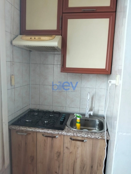 Aylıq Kirayə 2 otaqlı Köhnə Tikili bina evi  60m², Bakı