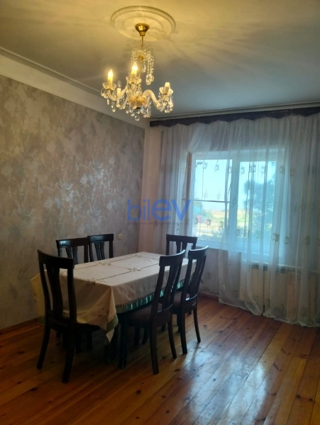 Aylıq Kirayə 2 otaqlı Köhnə Tikili bina evi  60m², Bakı