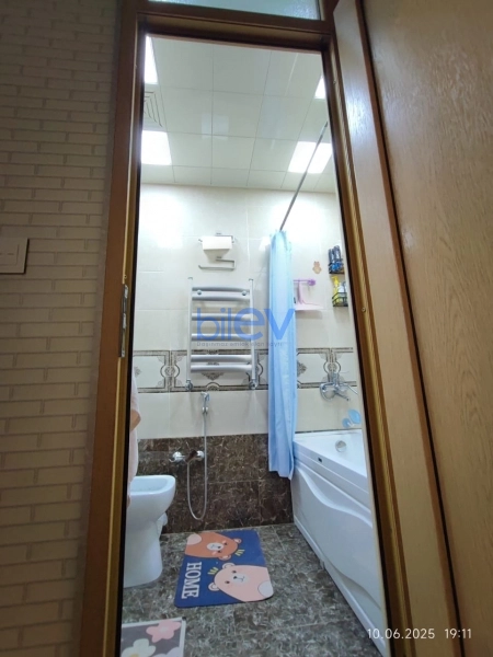 Aylıq Kirayə 2 otaqlı Yeni Tikili bina evi  65m², Bakı
