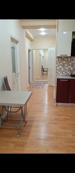 Aylıq Kirayə 3 otaqlı Yeni Tikili bina evi  101m², Bakı